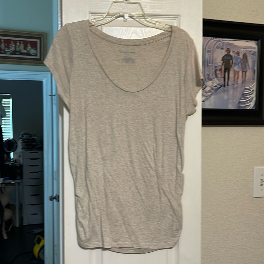 Beige maternity tee, scoop neck with ruching on sides